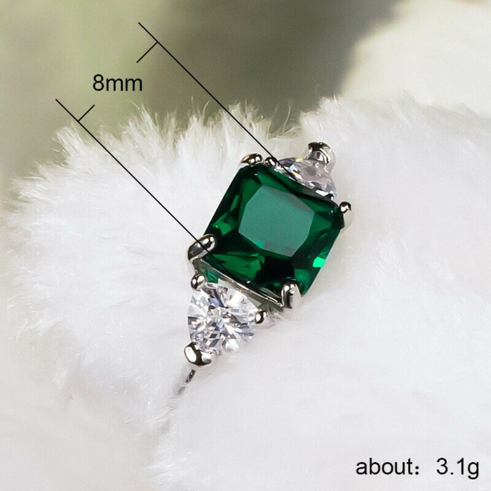 Gorgeous 925 Silver Princess Cut Emerald Ring - Picture 5 of 5
